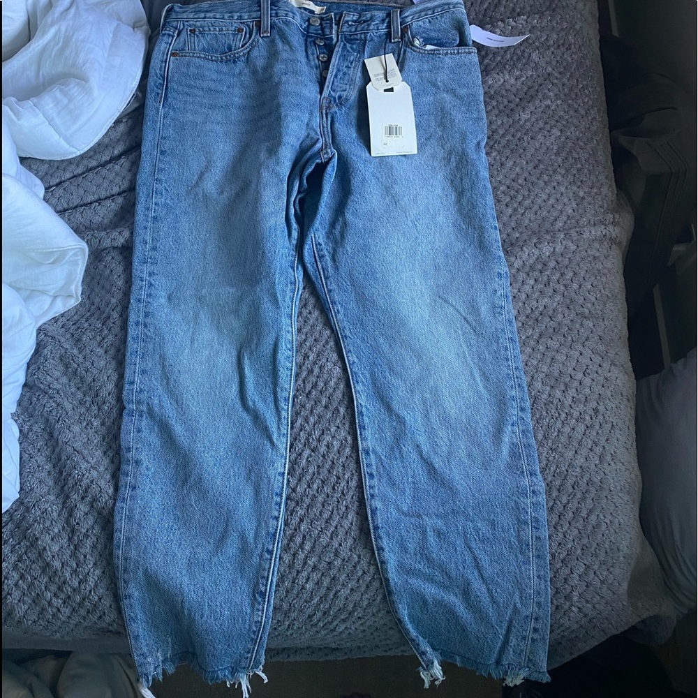 Levi’s high rise wedgie blue jeans